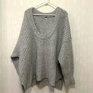 Free People Sweater Size medium, fits up to Extra Large